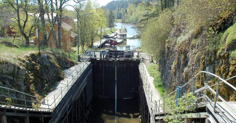 Kanopadling i grenseland